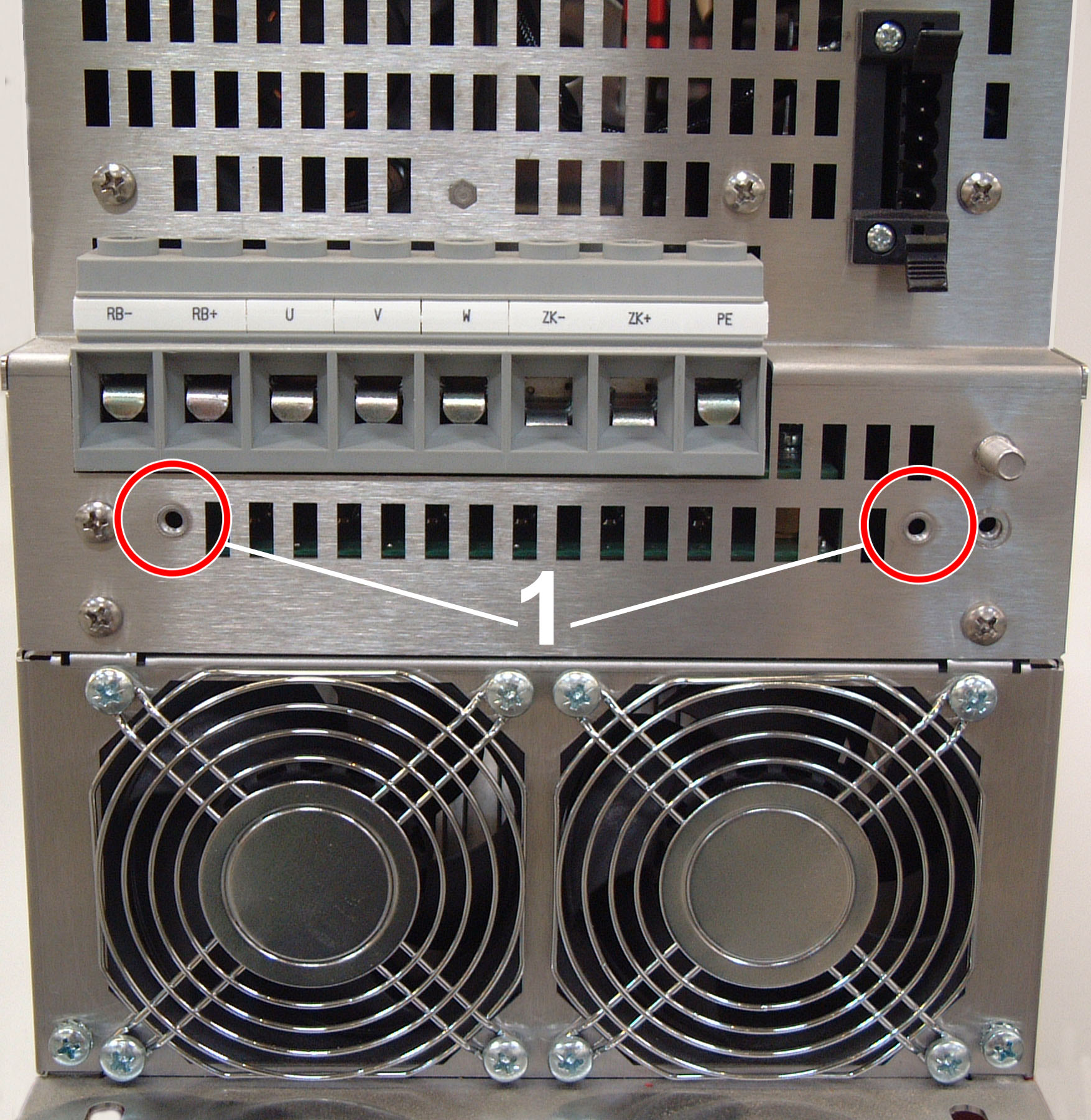 Installation examples (60 A - 170 A devices) 3: